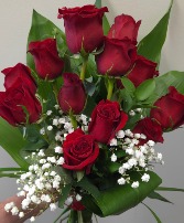 Graduation x 12 red roses Arm