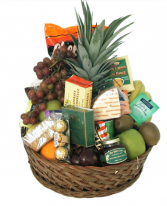 Grand gourmet basket  Gift basket 
