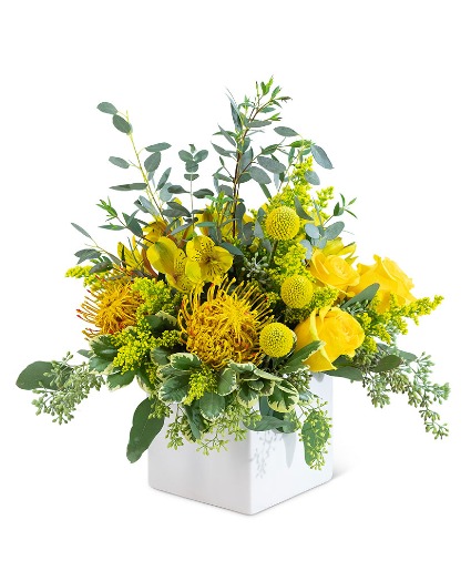 Grand Radiance Flower Arrangement