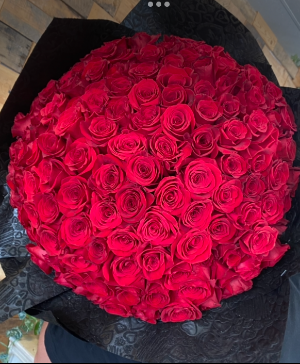 Grand rose bouquet  