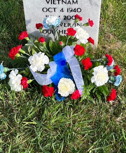Grave Spray Small  