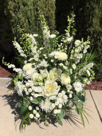 Green and white Alter piece White with greenery