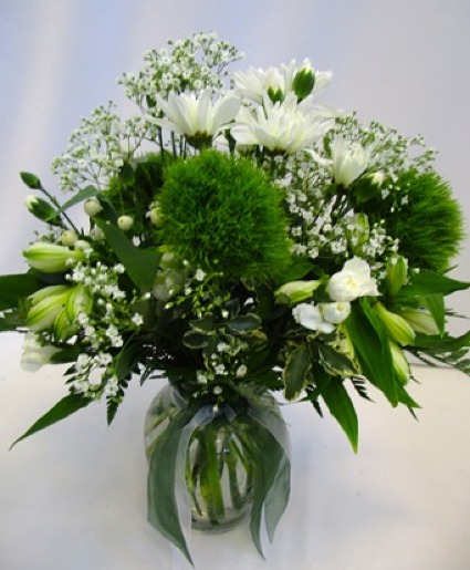 GREEN AND WHITE BEAUTY FRESH FLOWERS VASED