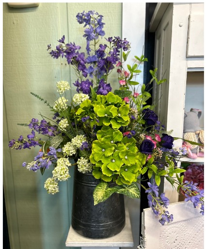 Green Hydrangea Centerpiece 