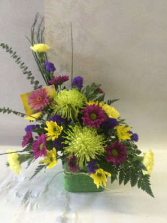 Green Spider Mum Floral Arrangement  in Red Lake, ON | FOREVER GREEN GIFT BOUTIQUE