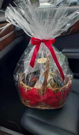 I treat! Gift Basket in Delray Beach, FL | Greensical Flowers Gifts & Decor I treat! Gift Basket in Delray Beach, FL | Greensical Flowers Gifts & Decor