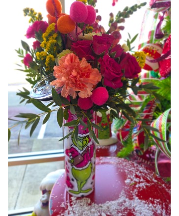Grinch Christmas  Grinch Christmas in Burlington, NC | STAINBACK FLORIST & GIFTS LLC