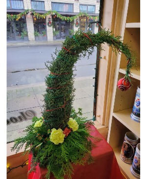 Grinch Tree Arrangement