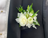 Grooms boutonarie pocket square 2 boutonniere 