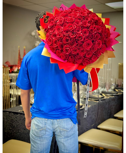 Habana Luxury Buchon Rose Bouquet