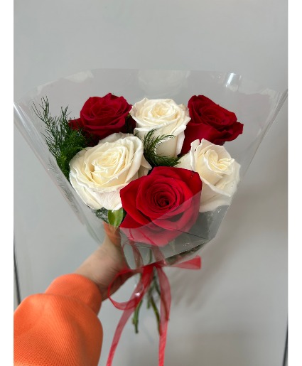 Half Dozen Red & White Roses Handheld bouquet