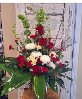 Half Dozen Roses Holiday Cheer Christmas arrangement