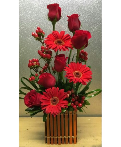 half dozen roses with gerbers