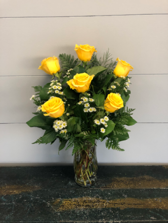 Half Dozen Yellow Roses Vase Arrangement in Bluffton, SC | BERKELEY FLOWERS & GIFTS