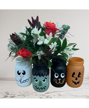 Halloween buddies Flower arrangement (please let us know in the special instructions which vase would you like)