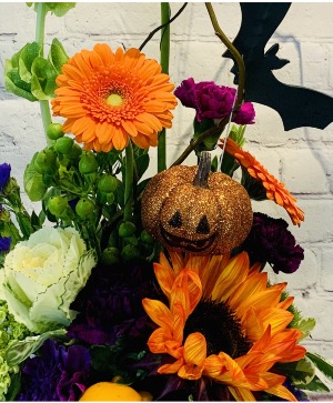 Halloween Spook-tacular Designers Choice. Arrangement