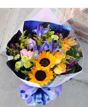 Hand Carry Bouquet Congratulations / Graduation