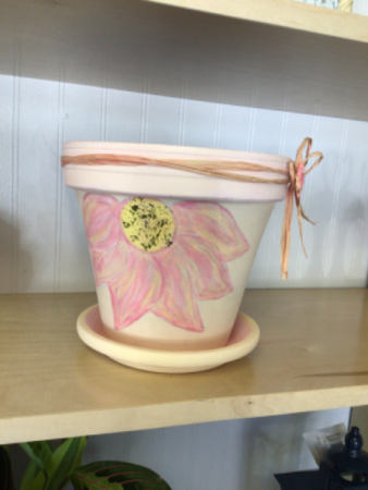 Hand decorated pot 8”