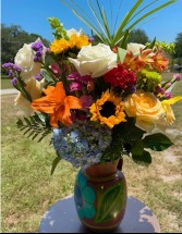 CHARMING PITCHER fresh flowers