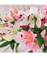 Hand Wrap Bouquet - Lilies mix 