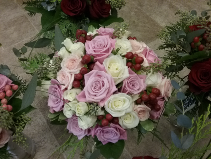 Handheld bouquet of Roses Bridal Bouquet