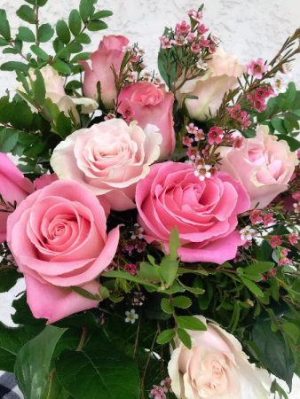 Handtied Rose Dozen