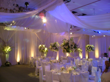 HANGING FLOWERS CHANDELIER WITH LIGHT