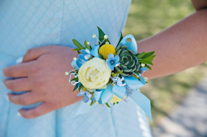 Hannah Wrist Corsage