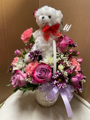 Happy Bear  Small basket with mixed flowers 