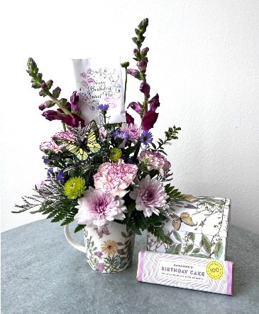 Happy Birthday Sweet Pea Gift Set in La Grande, OR | FITZGERALD FLOWERS