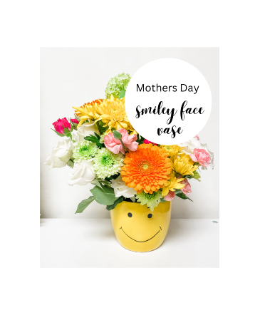 Happy Day Smile Bouquet in Osoyoos, BC | POLKA DOT DOOR Happy Day Smile Bouquet in Osoyoos, BC | POLKA DOT DOOR