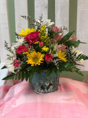 Happy Easter ! Arrangement in Springfield, VT | WOODBURY FLORIST Happy Easter ! Arrangement in Springfield, VT | WOODBURY FLORIST