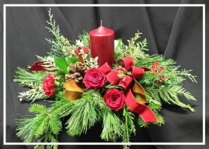 Happy holidays centerpiece