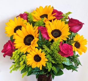 Happy Sunflowers and Roses Vase Arrangement