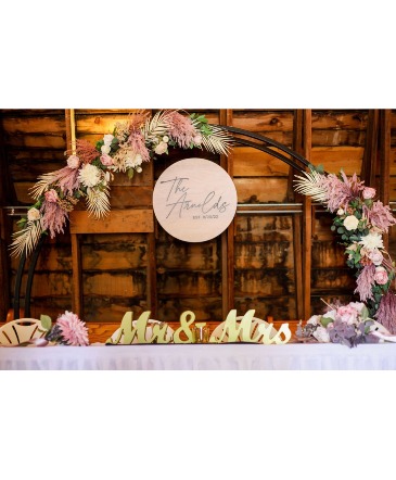 Head Table Rentals  in Freeman, SD | Vintage Vault Floral & Fashions