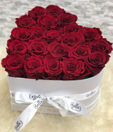 HEART BOX- ETERNITY ROSES ROSES THAT LAST A YEAR