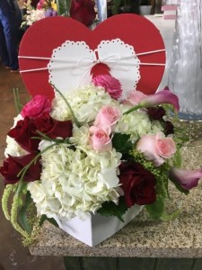 Heart Gift Box Flowers Flower Arrangement