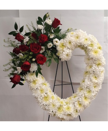 Heart in Red and White  in Tottenham, ON | TOTTENHAM FLOWERS & GIFTS