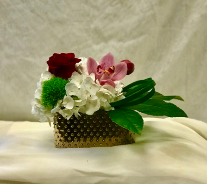 Heart Of Gold Fresh Floral Design