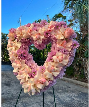 Heart of haven  in Fort Myers, FL | ANGEL BLOOMS FLORIST