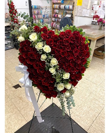 Heart of Roses Standing Spray in Uvalde, TX | THE FLOWER PATCH