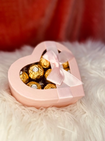 HEART SHAPED CANDY BOX 