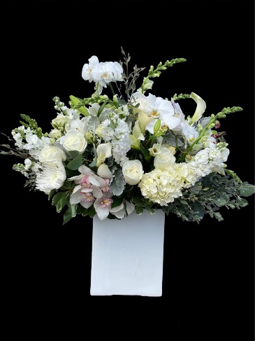 Heartfelt Condolences  in Falls Church, VA | Geno's Flowers