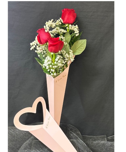 Heartfelt Embrace Bouquet Themed 3 Rose Bouquet