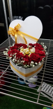 Heartfelt Message of Love Rose's and Chocolates