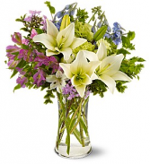 Heavenly Hamptons - 175 Vase arrangement 