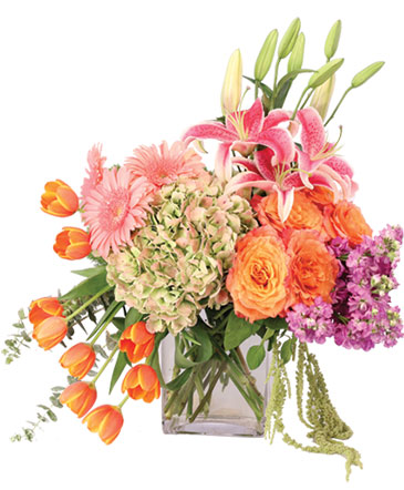 Heirloom Blossoms Flower Arrangement in Miami, FL | FLOWERTOPIA