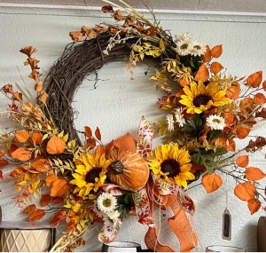 Hello Autumn Wreath  