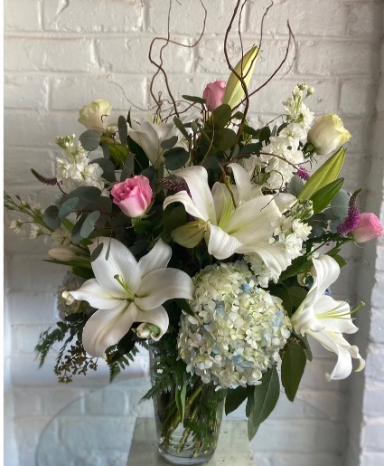 Hello gorgeous  Vase arrangement 