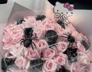 Hello-ween Kitty wrap bouquet 